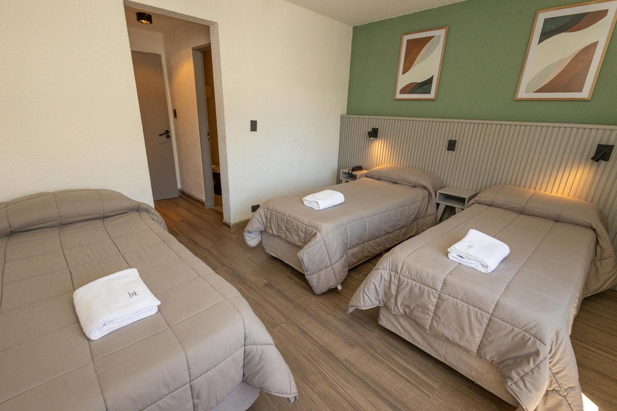 M382 Hotel Bariloche Bagian luar foto