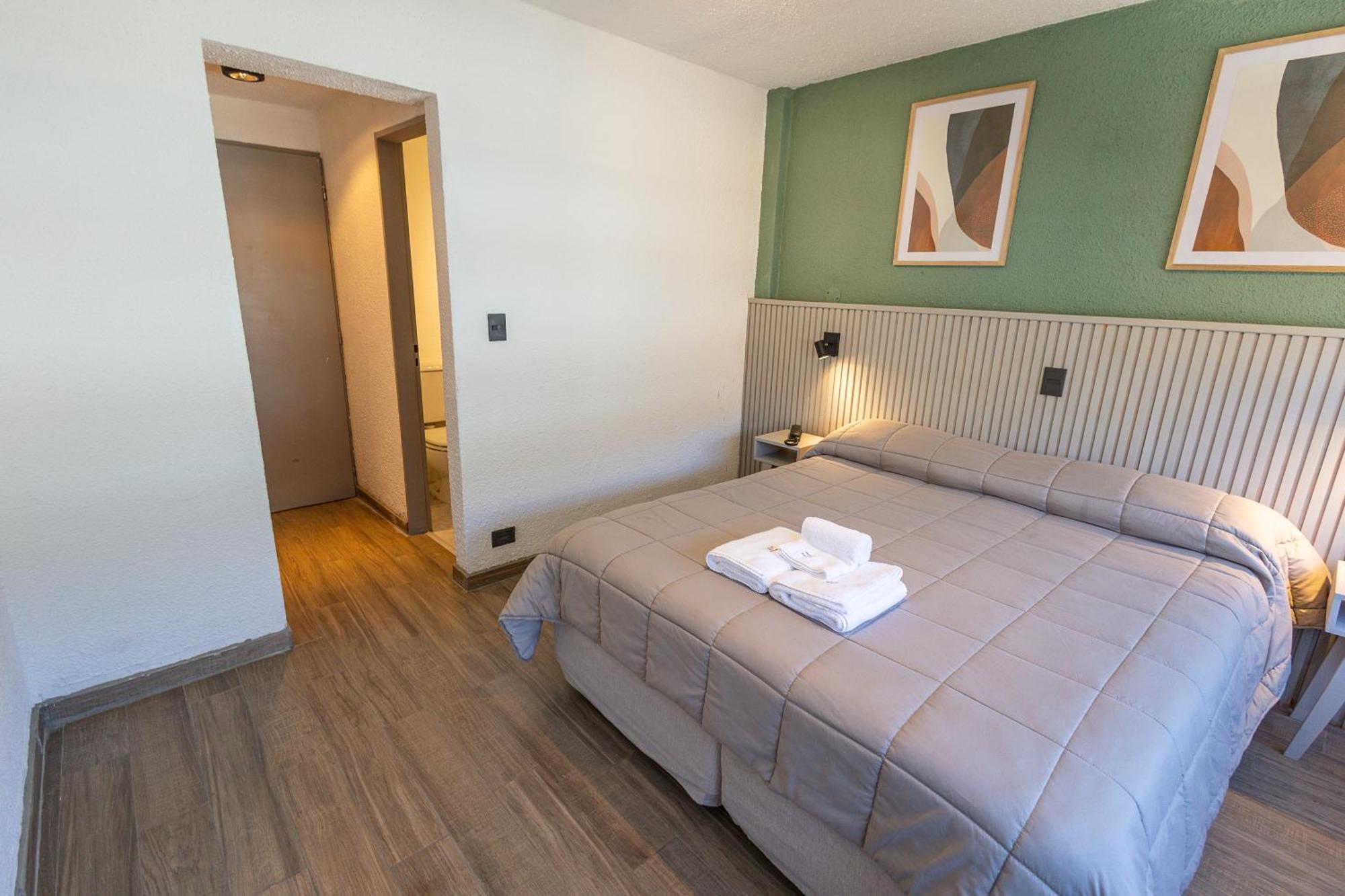 M382 Hotel Bariloche Bagian luar foto