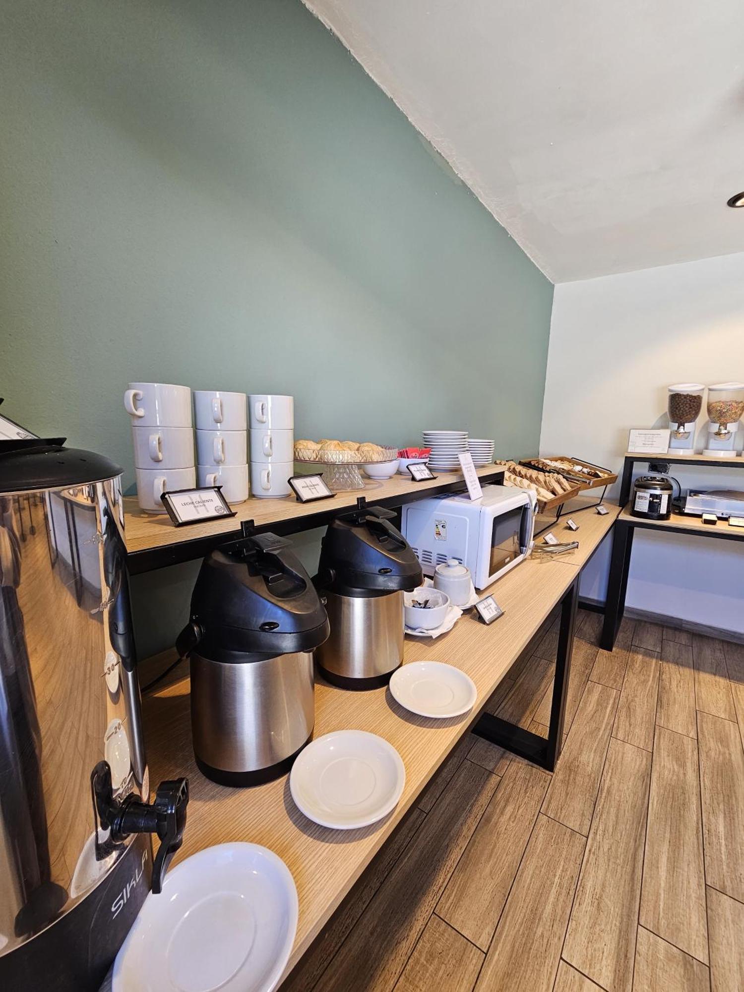 M382 Hotel Bariloche Bagian luar foto